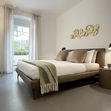 L'isola Di Bar * La Spezia